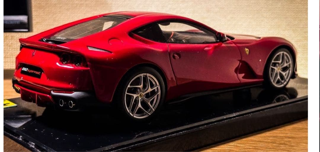 世界限定570台 BBR 1/18 フェラーリ 812superfast試作品？