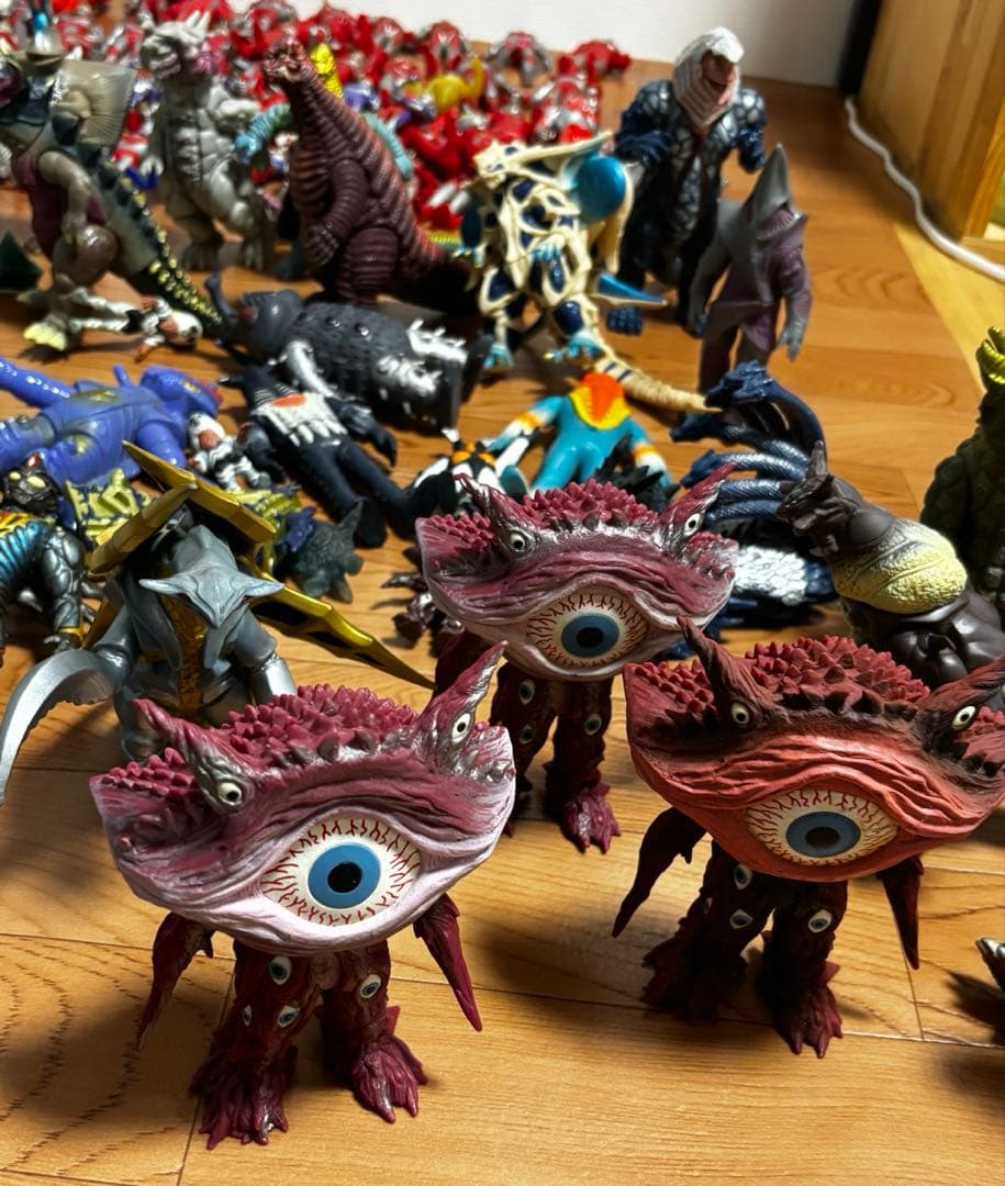 ウルトラマン　ウルトラ怪獣　ソフビ　★１６５個　仮面ライダー　大量　硬質ソフビ