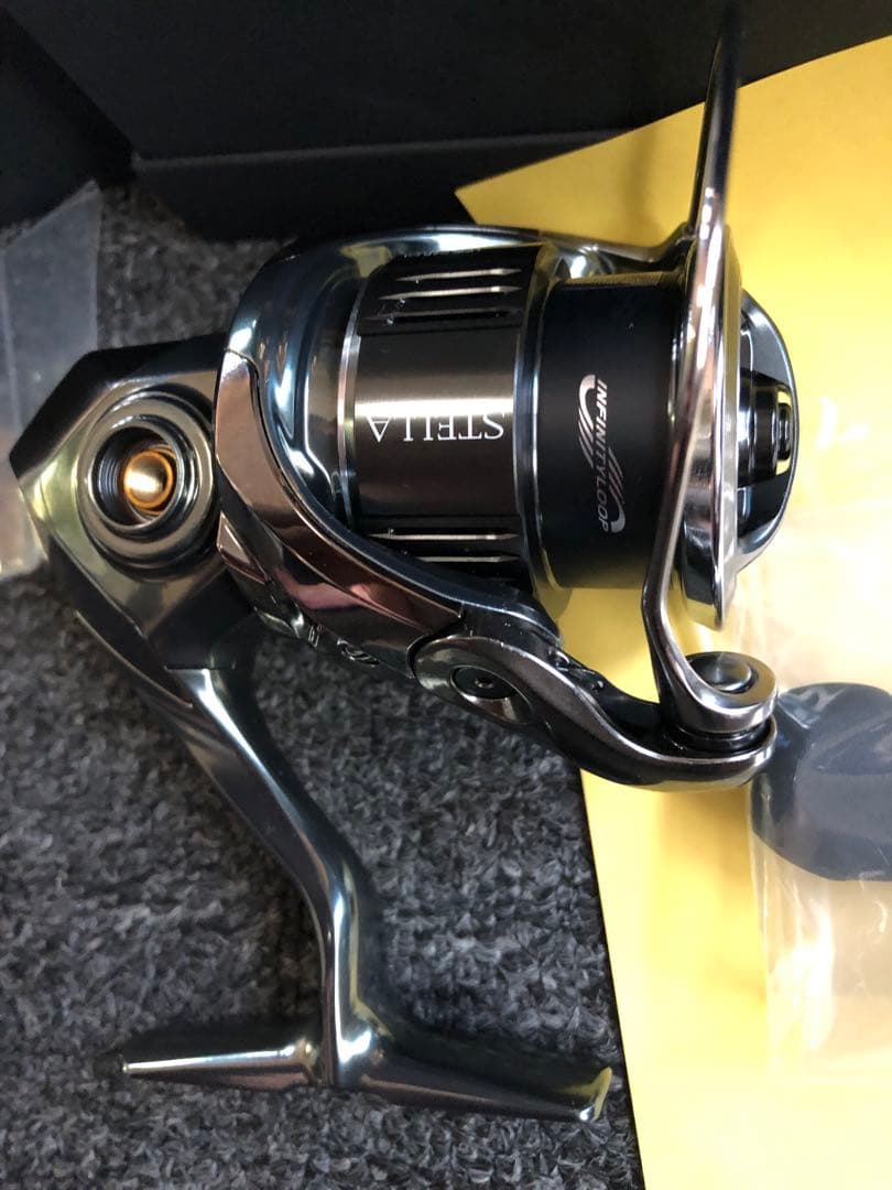 ステラ C2500S スピニングリール