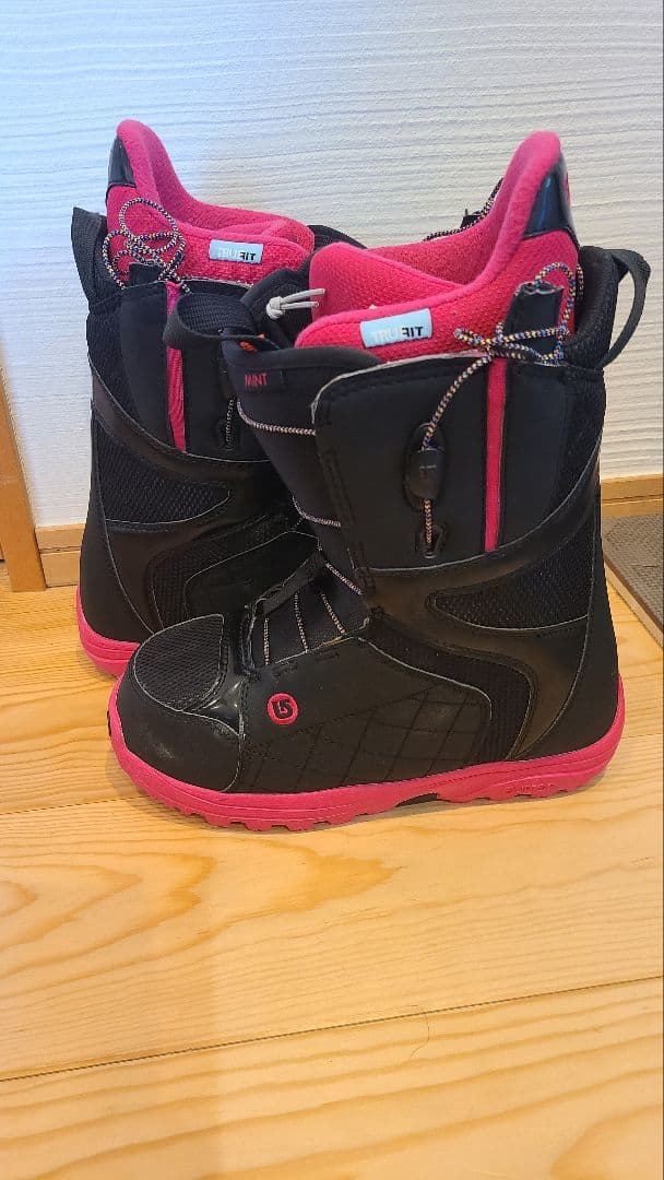 Burton Mint Asian Fit バートン ミント 23.5cm