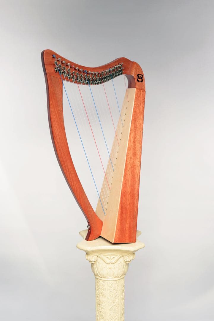 新製品、本格ハープ19弦(半音レバー付)WH19-1-MH、ハイグレードモデル♪