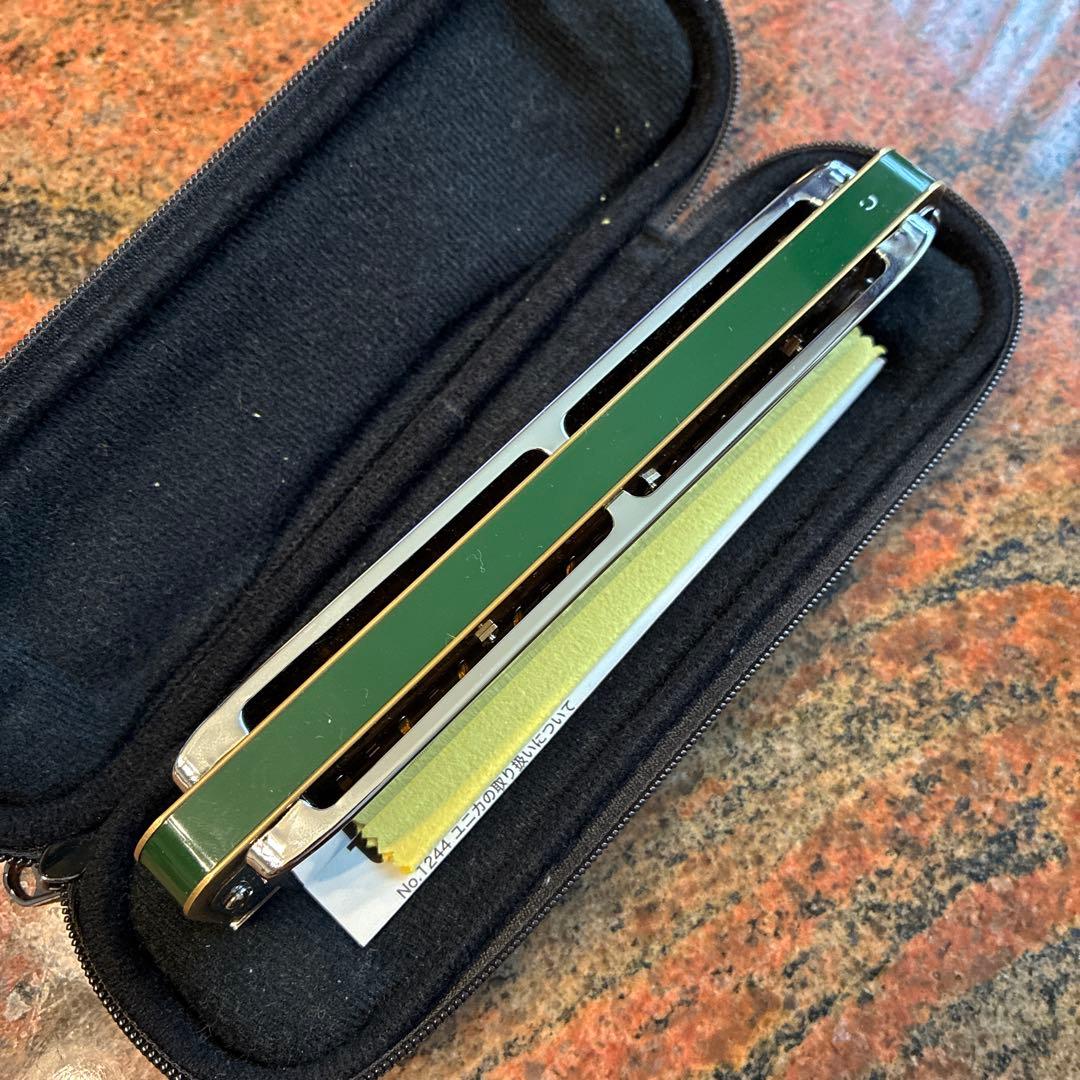 トンボユニカクロマテックハーモニカ 22穴・ケース付き　C調