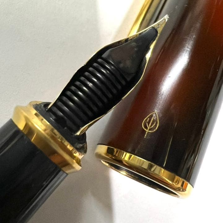 S.T.Dupont エス テー デュポン 万年筆 タートイズ シェル 漆仕上げ