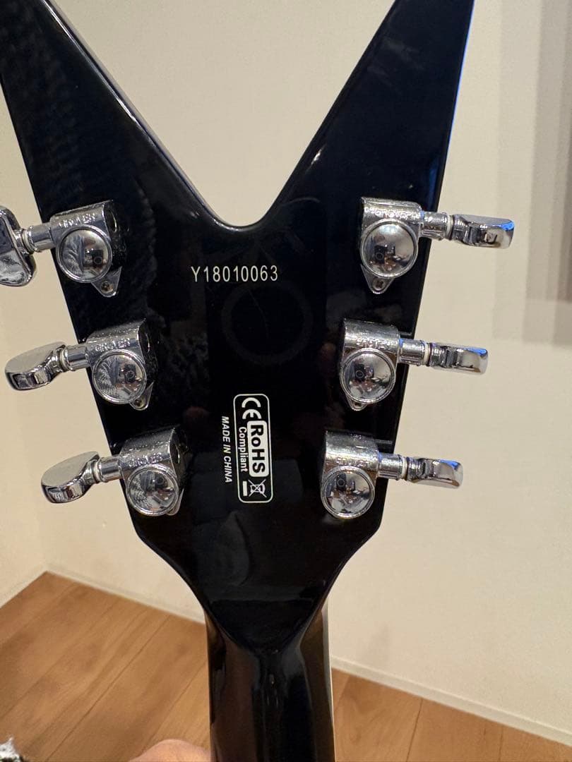 DEAN Vシェイプギター　セイモアダンカンPU