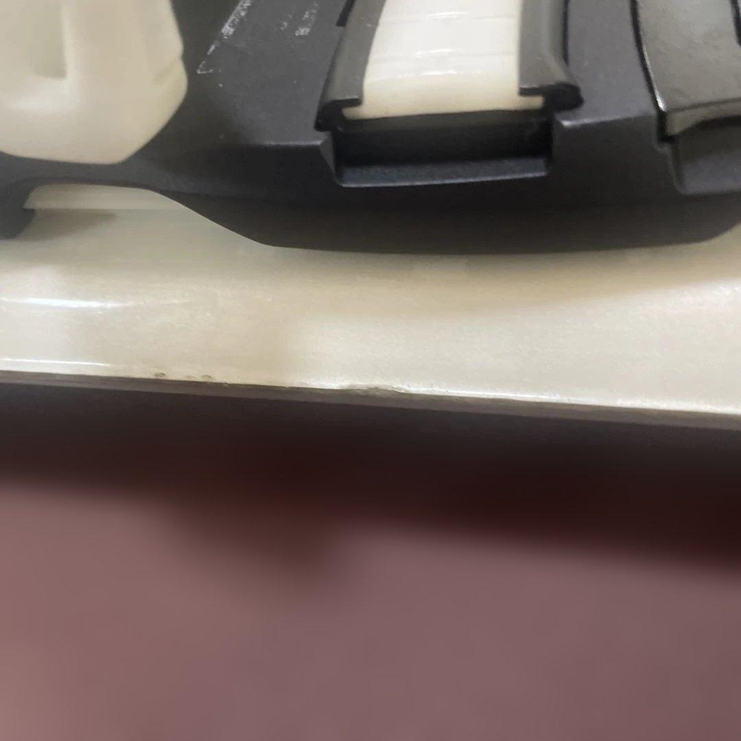 スキー板 エラン　軽量型　146センチ　グリーン ホワイト ビンディングつき