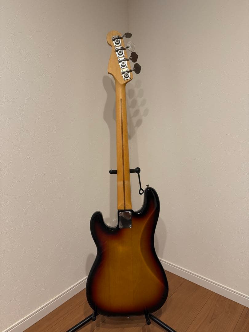 Fender PrecisionBass フェンダー　エレキベース