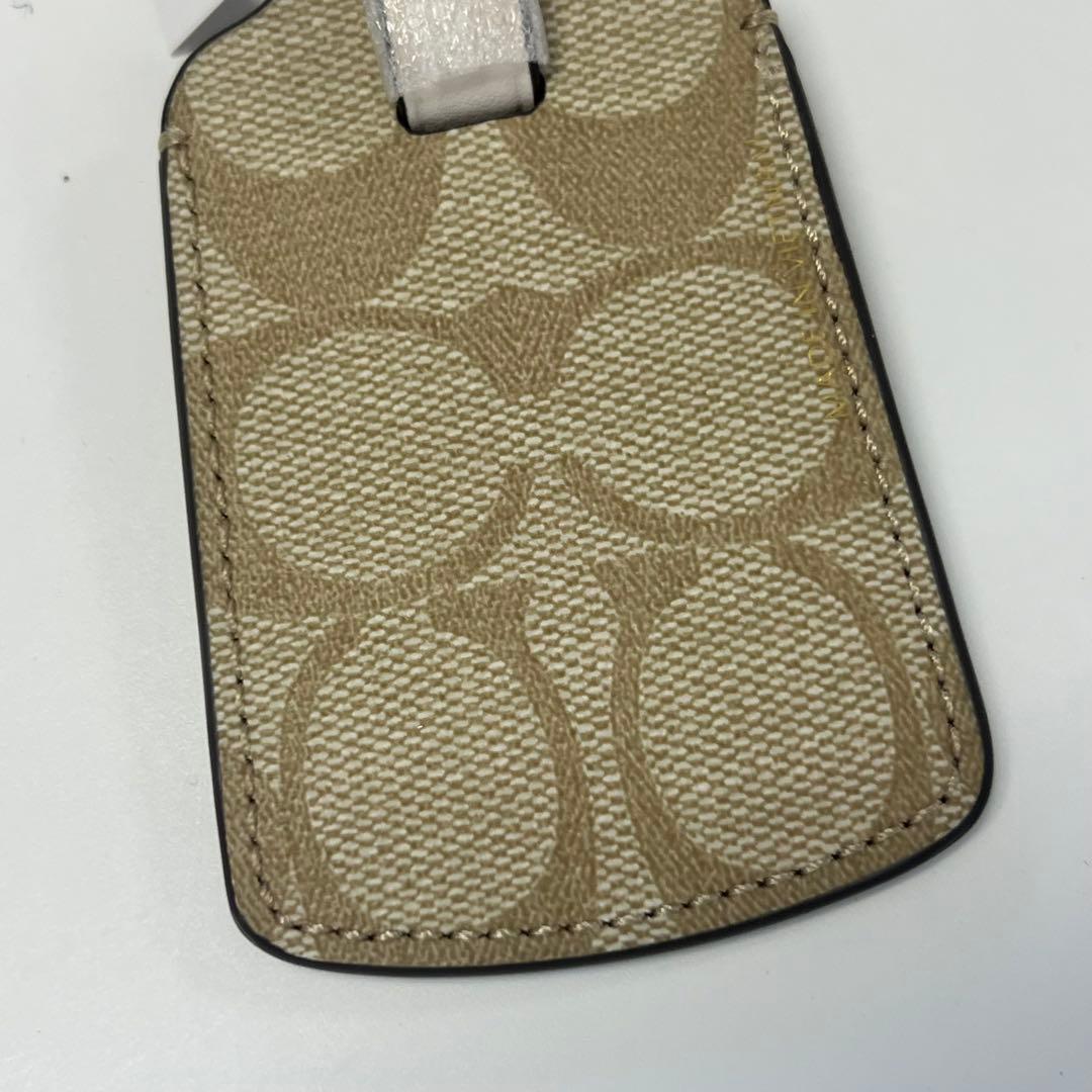 COACH ネームタグ シグネチャー ラゲッジタグ ライトカーキ×チョーク