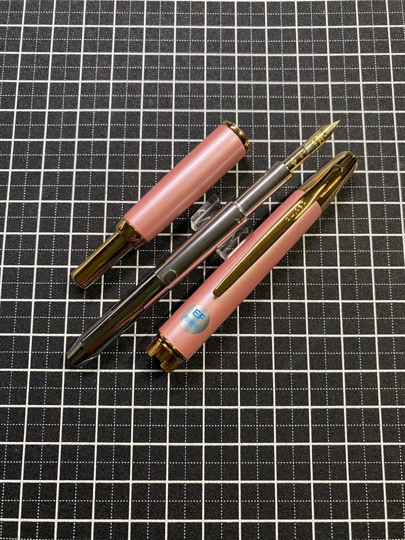 PILOT CAPLESS decimo SAKURA 万年筆　字幅EF