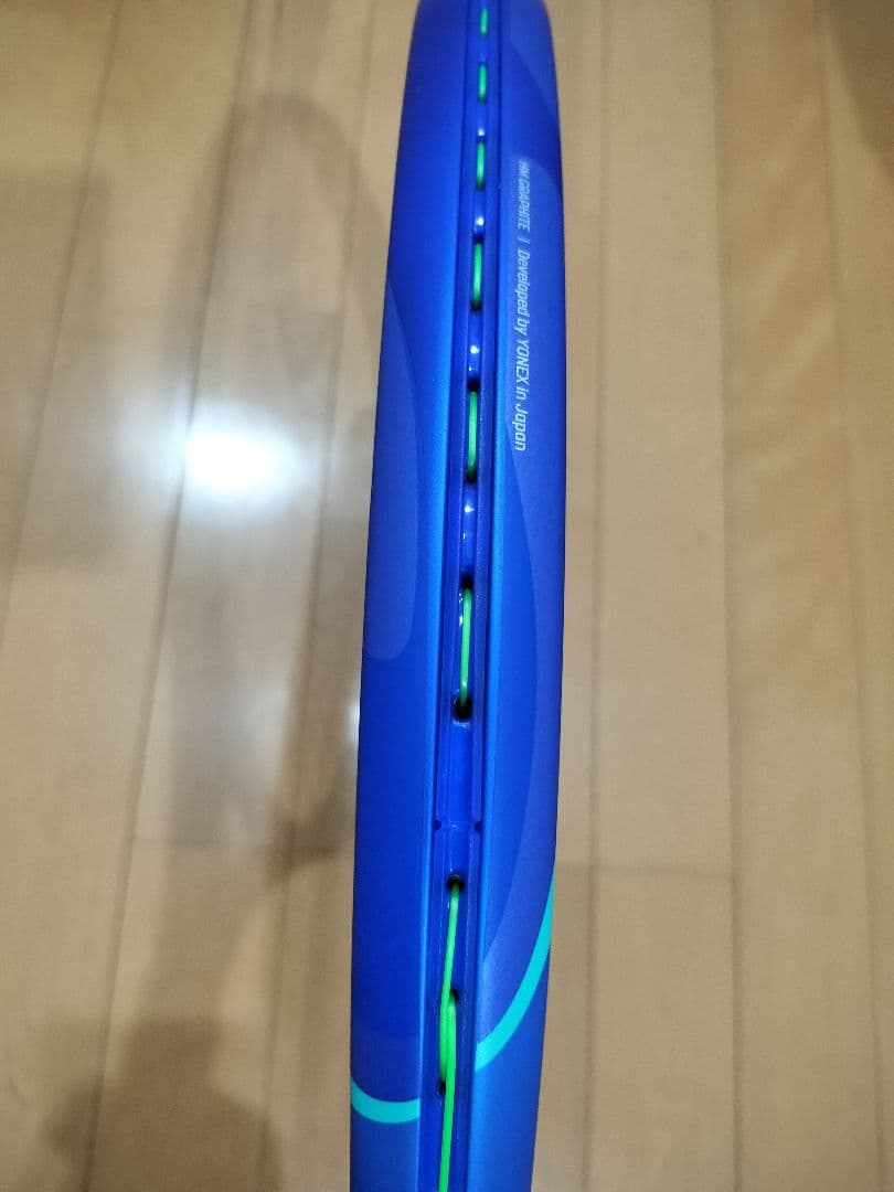 現行　EZONE　イーゾーン 115　YONEX　テニスラケット