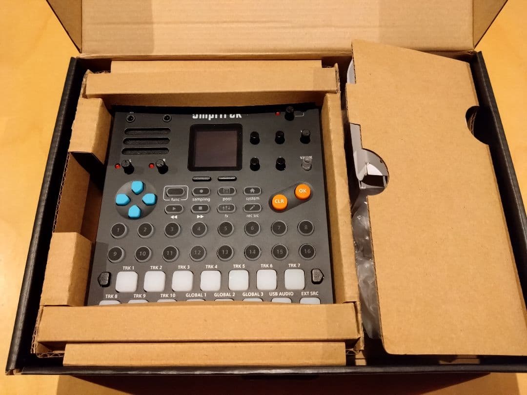 DJ機材 SONICWARE SmplTrek