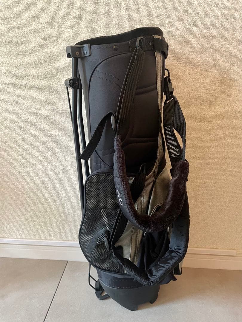 NIKE GOLF ナイキ スタンドキャディバッグ ブラック×グレー 軽量