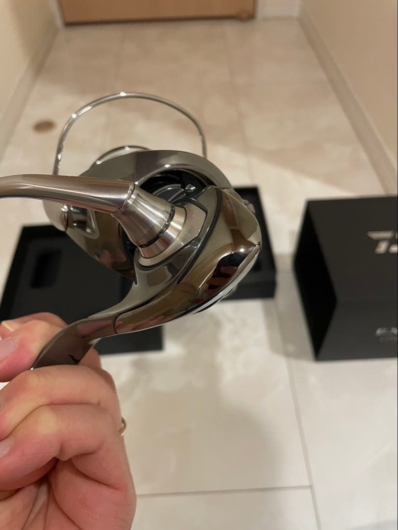 Daiwa 22EXIST LT4000-XH スピニングリール