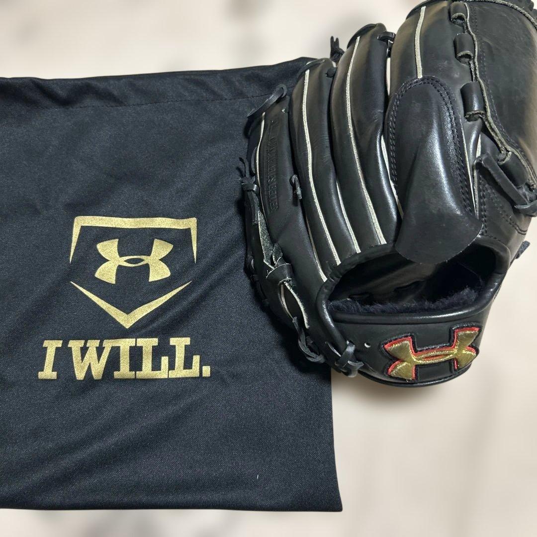 Under Armour 右投げ用　軟式グローブ 黒