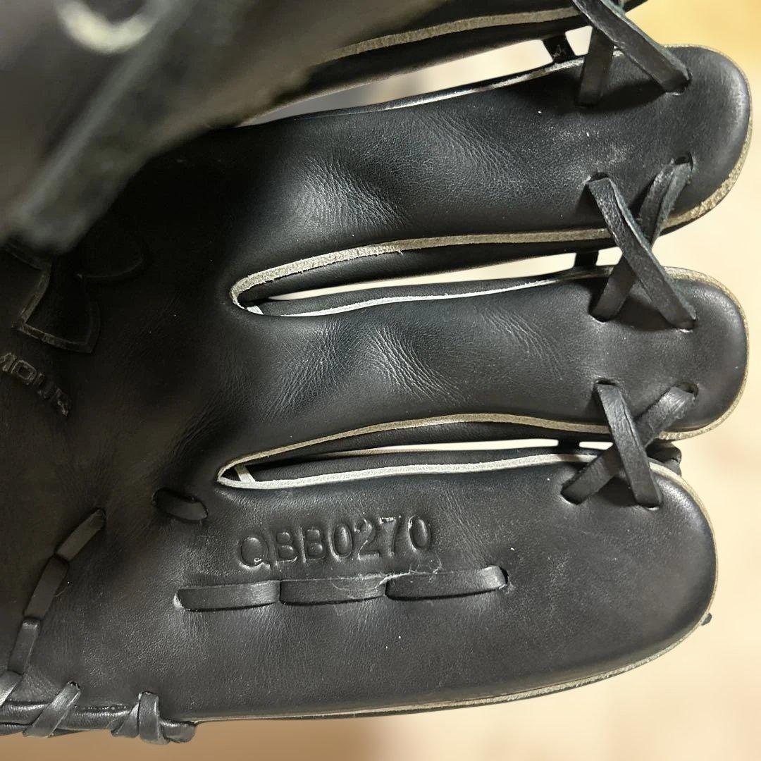 Under Armour 右投げ用　軟式グローブ 黒