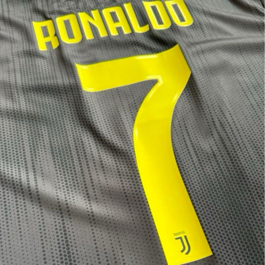 shochi5353　未使用　18/19 ユベントス 3rd ロナウドユニ