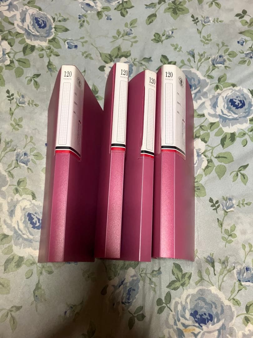 ドラゴンボールカード 4冊分ファイルごと　超美品のみキラも大量　全部で500近く