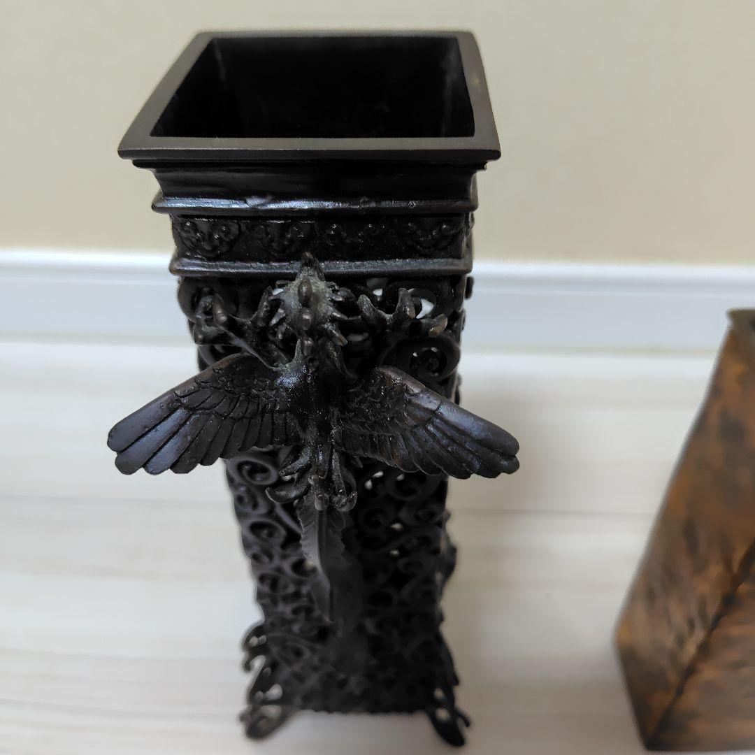 高岡銅器 青銅製花器 角型 唐草透かし 鳳凰耳付（蓋無し）