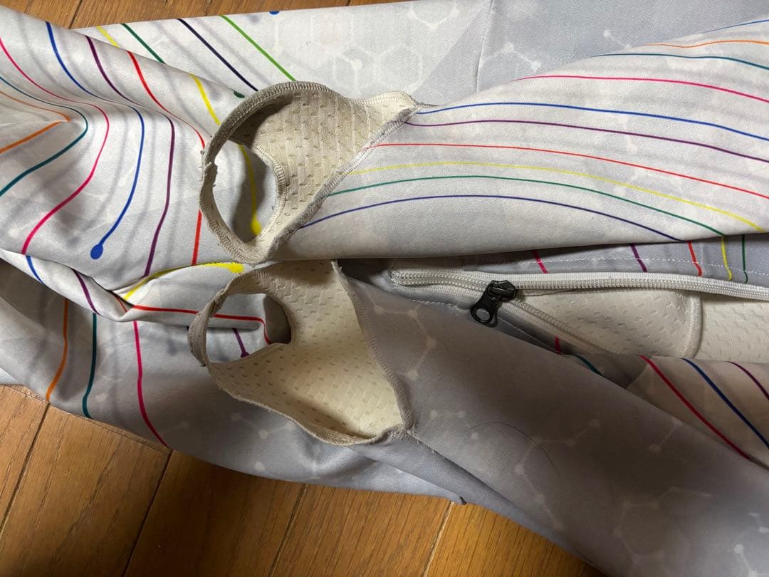 スキー　ワンピース　グレー マルチカラー