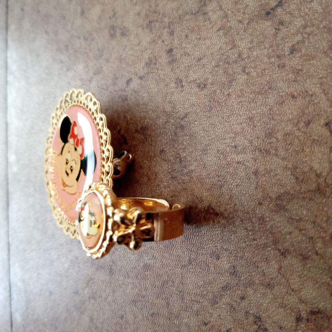 ディズニーレトロ ミニーマウス 指輪&ピンバッジ