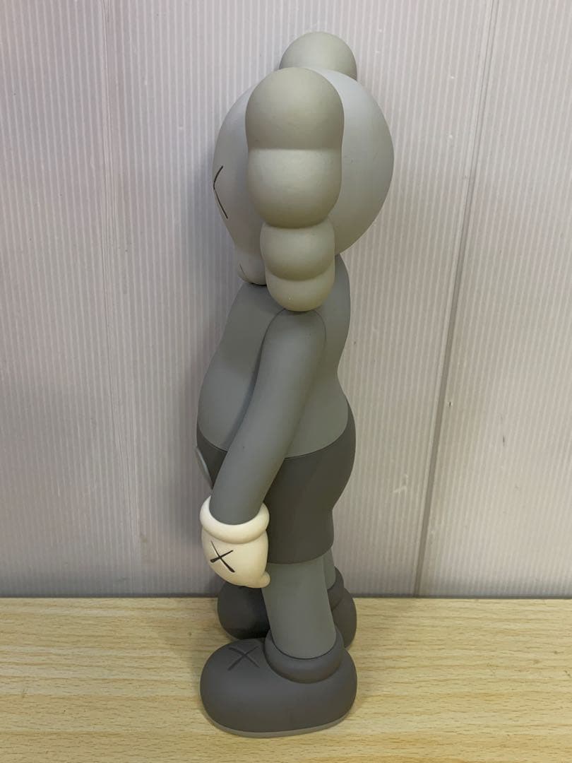 その他 VINYL COLLECTIBLE DOLLS KAWS COMPANION
