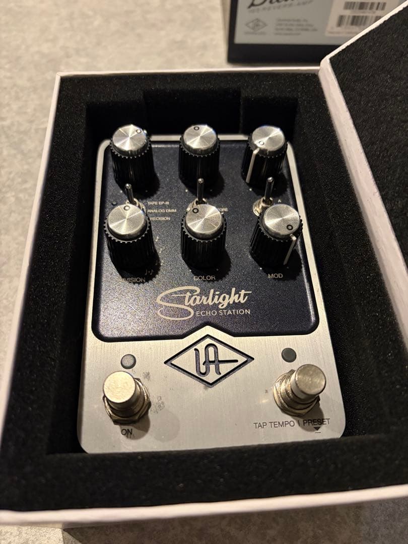 ギター Universal Audio Starlight Echo Station