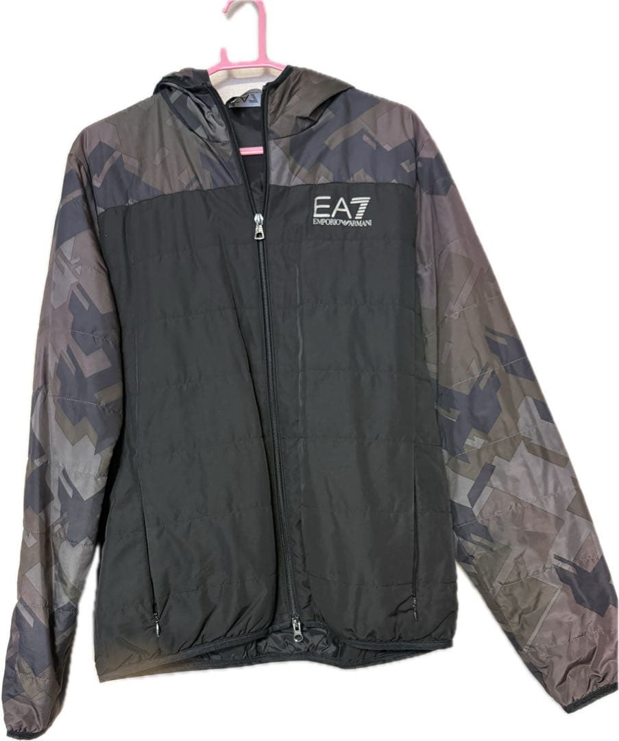 美品 ARMANIメンズ EA7 メンズテニスジャケット 中綿入りジャケット
