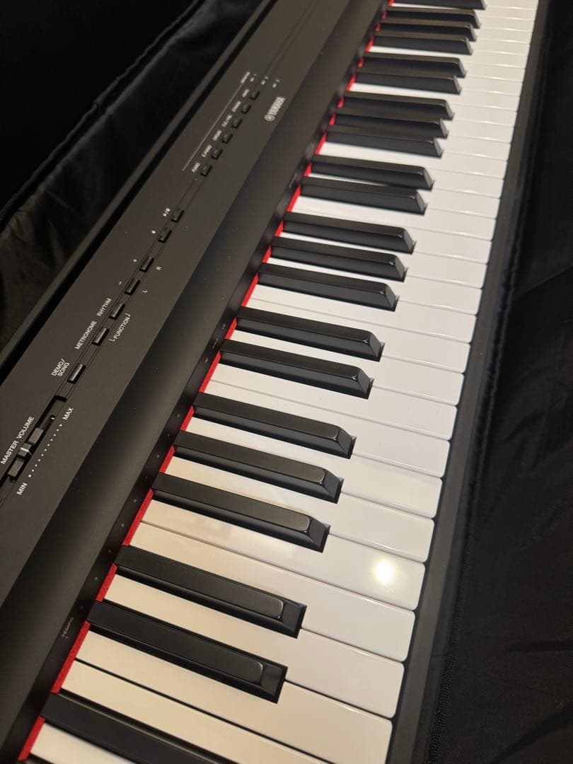 YAMAHA P125キーボード ケース付き