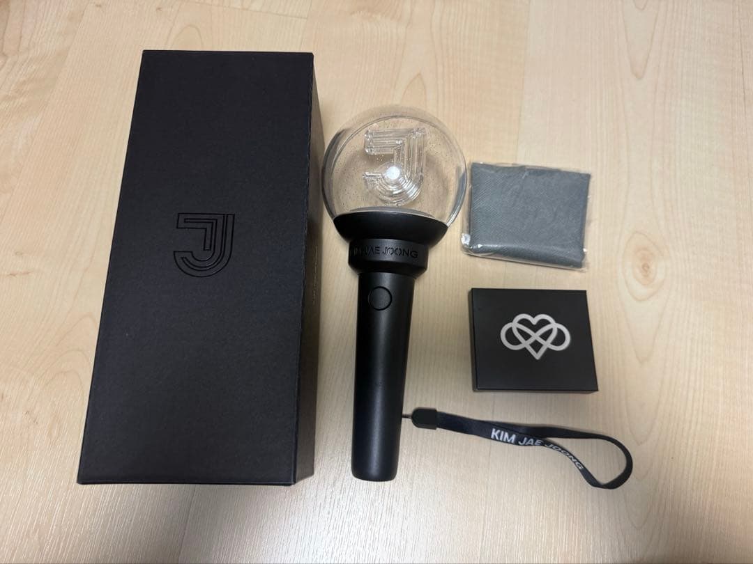 【匿名配送】ジェジュンペンライト箱付き