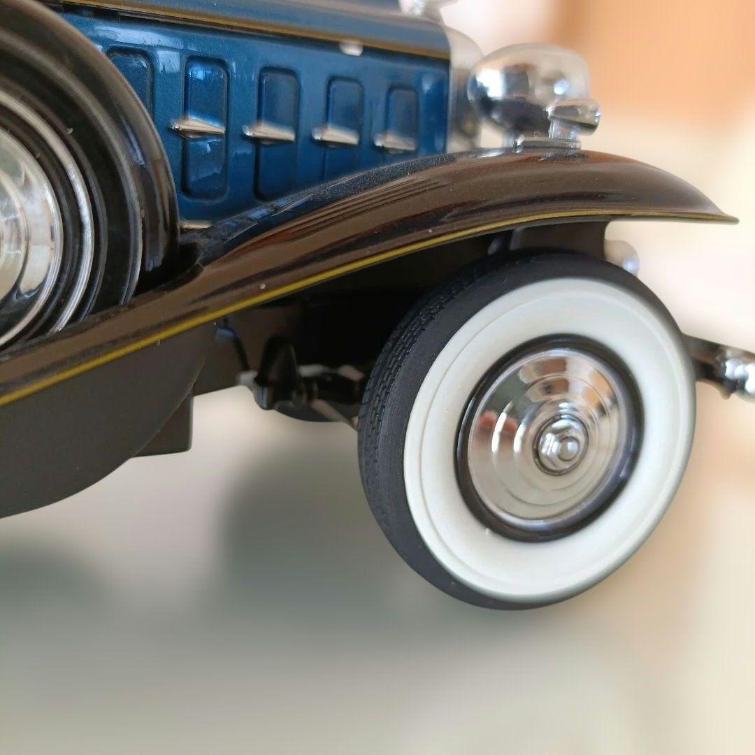 ダンバリーミント製 1932 Cadillac Fleetwood Sedan