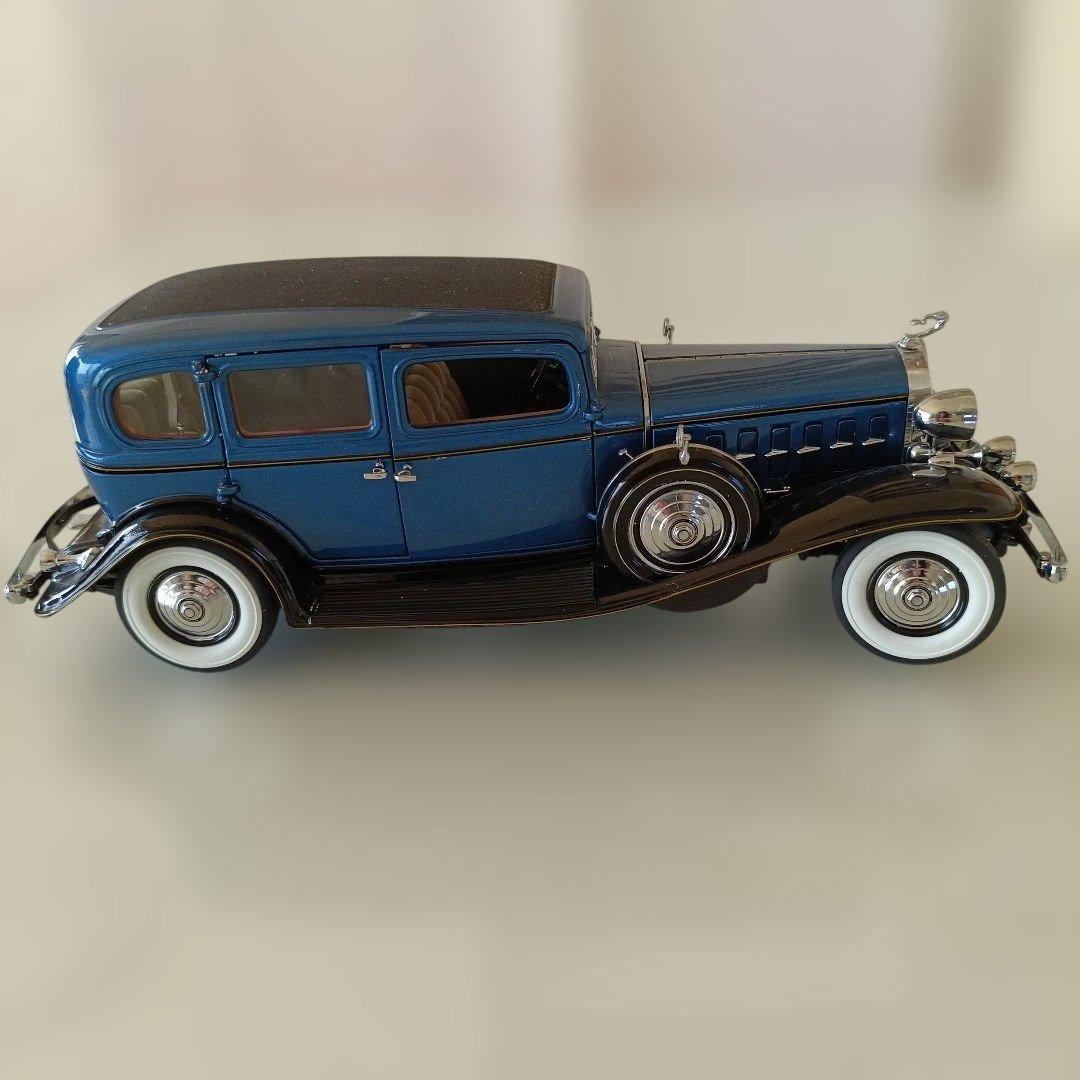 ダンバリーミント製 1932 Cadillac Fleetwood Sedan