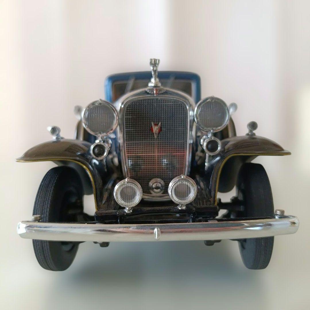 ダンバリーミント製 1932 Cadillac Fleetwood Sedan