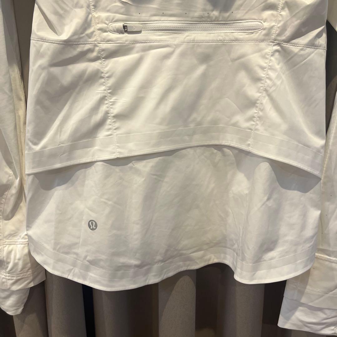 ルルレモン　レディース　パーカー　ジャケット