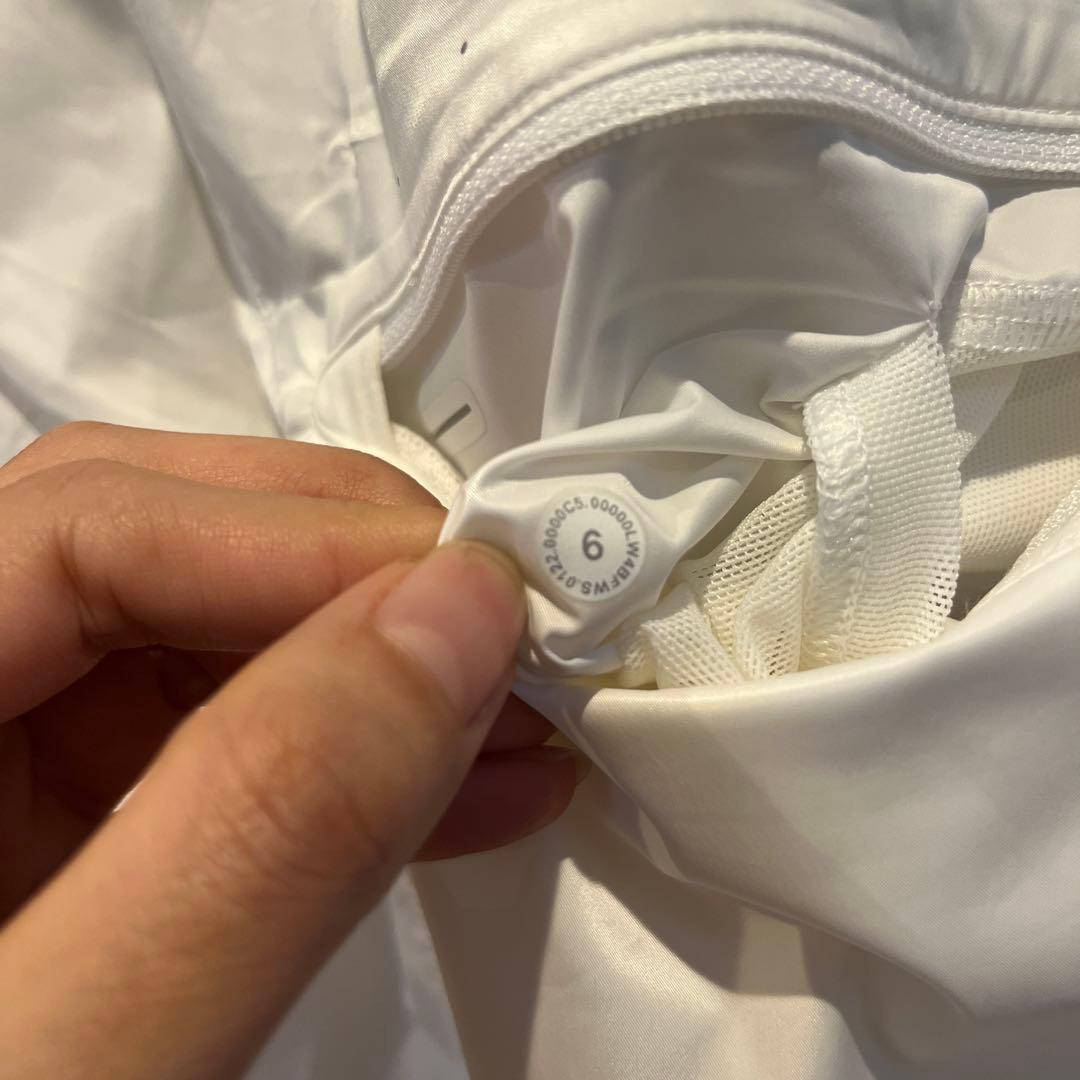 ルルレモン　レディース　パーカー　ジャケット