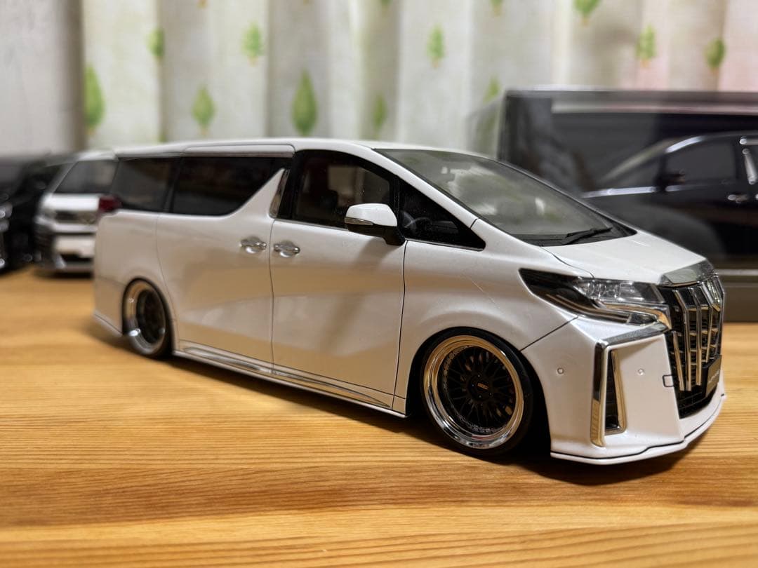 フチカービィイグニッションモデル アルファード エグゼクティブラウンジ