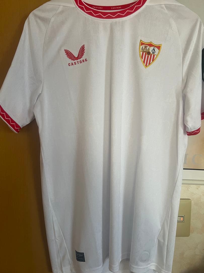 セビージャ　スソ　実使用サイン入りユニフォーム　バルセロナ戦