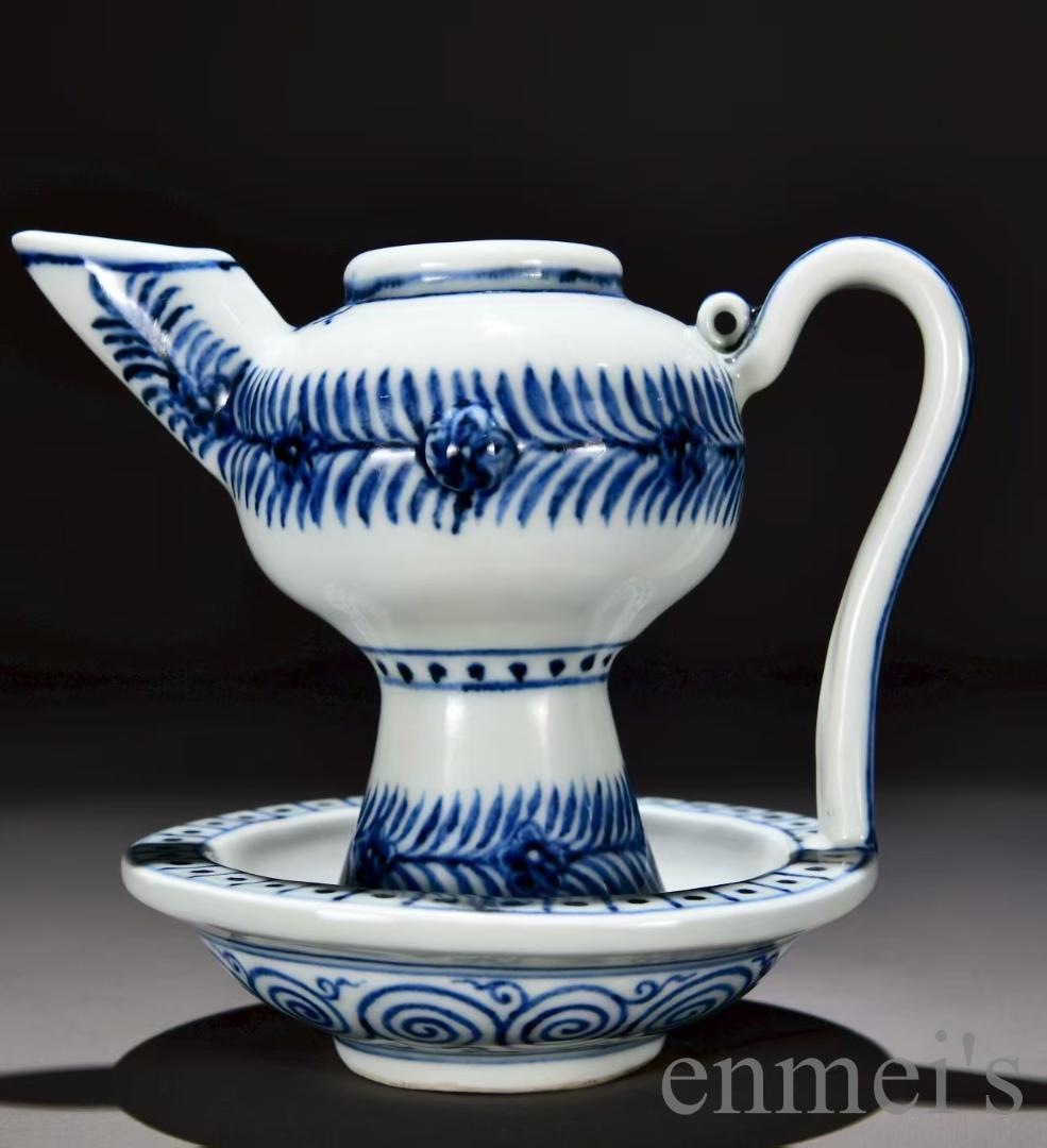 中国古美術・明宣徳製・青花巻草紋油灯・青白磁・唐物・骨董品・時代物・古陶磁・古玩