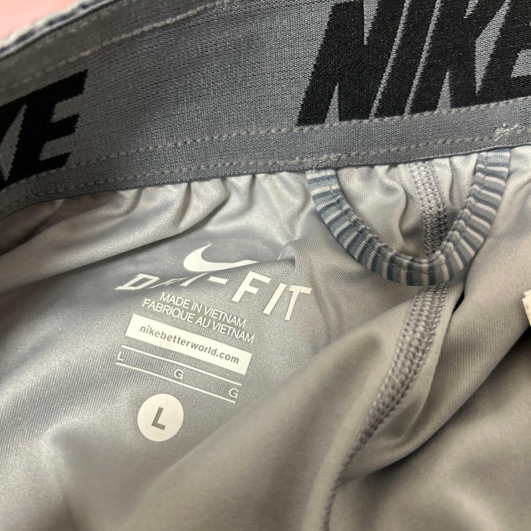 ①ボディボード2種類②カバー③RLビーチサンダル④NIKEハーフパンツ2種類他