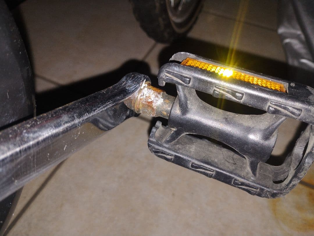 ※ねこ様お取置【お引取】ブリヂストン クロスファイアーキッズ 18インチ 補助輪