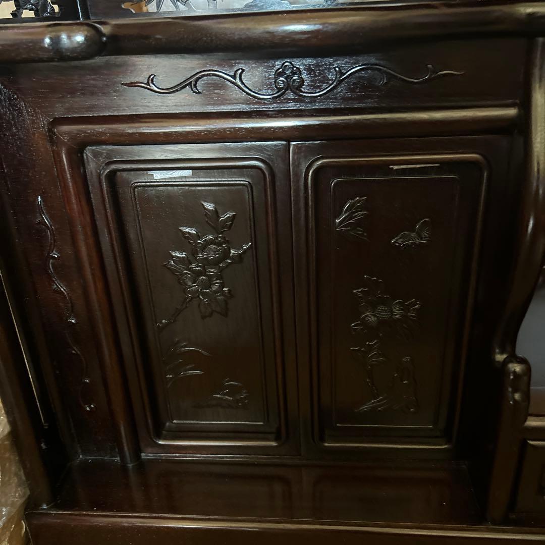 引き取り希望！ダークブラウン木製唐木飾り棚