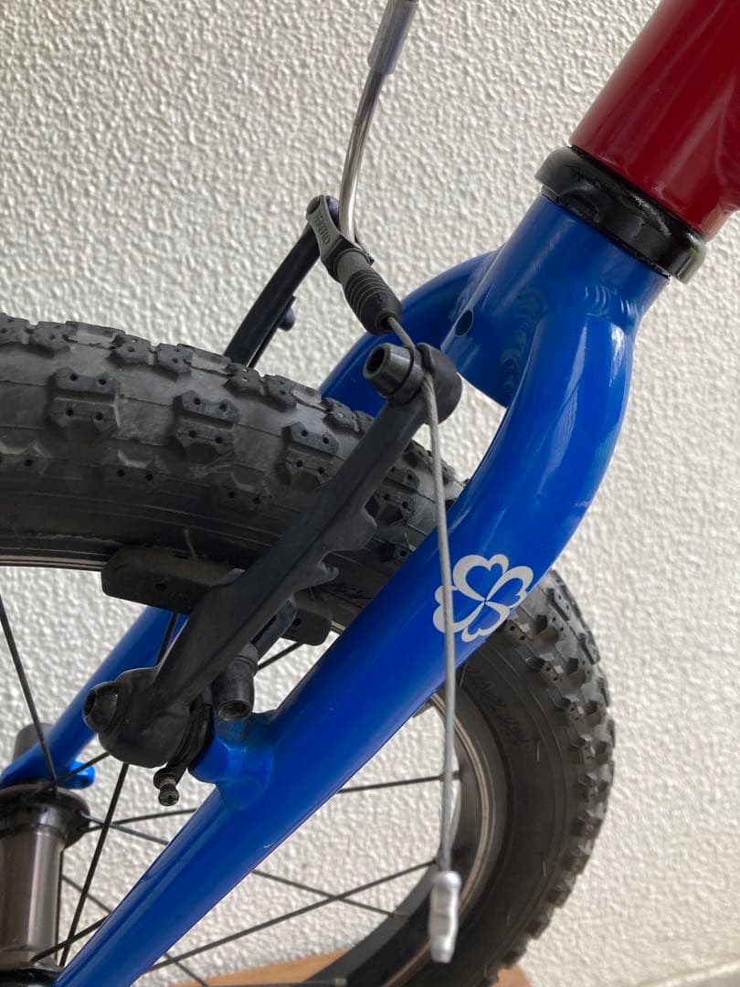 ヨツバサイクル　18インチ　ヒーローレッド