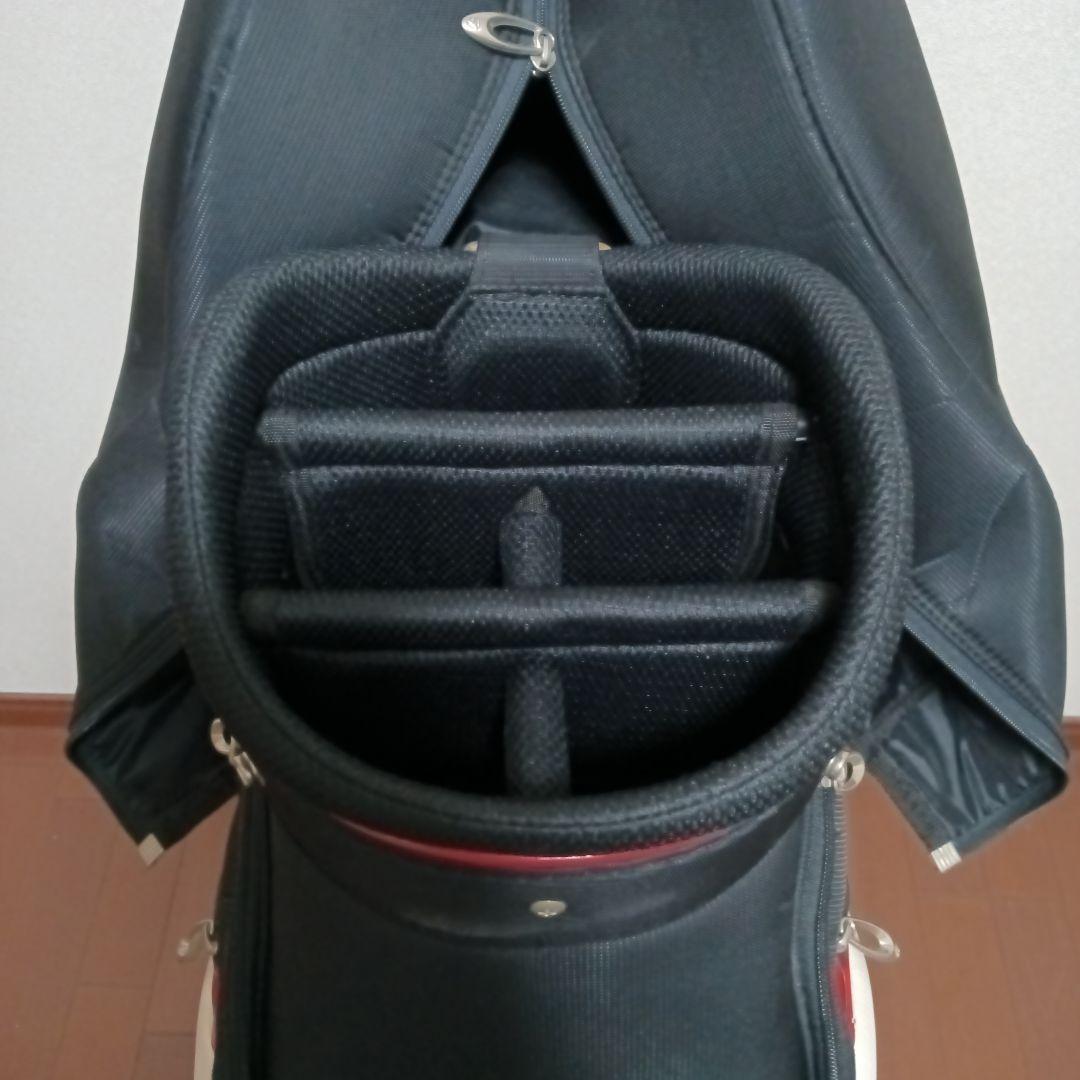 TaylorMade キャディバッグ 黒/白/赤