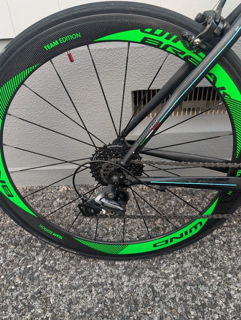 アルミフレーム　Bianchi ロードバイク 　自転車アサヒ　ベルガモ