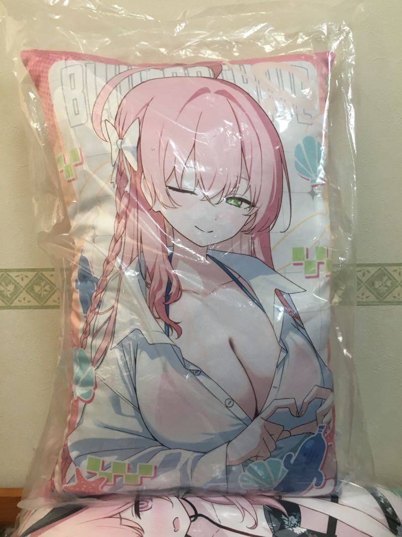 ブルーアーカイブ　ビジュアルアートクッション水着ver.　全種セット