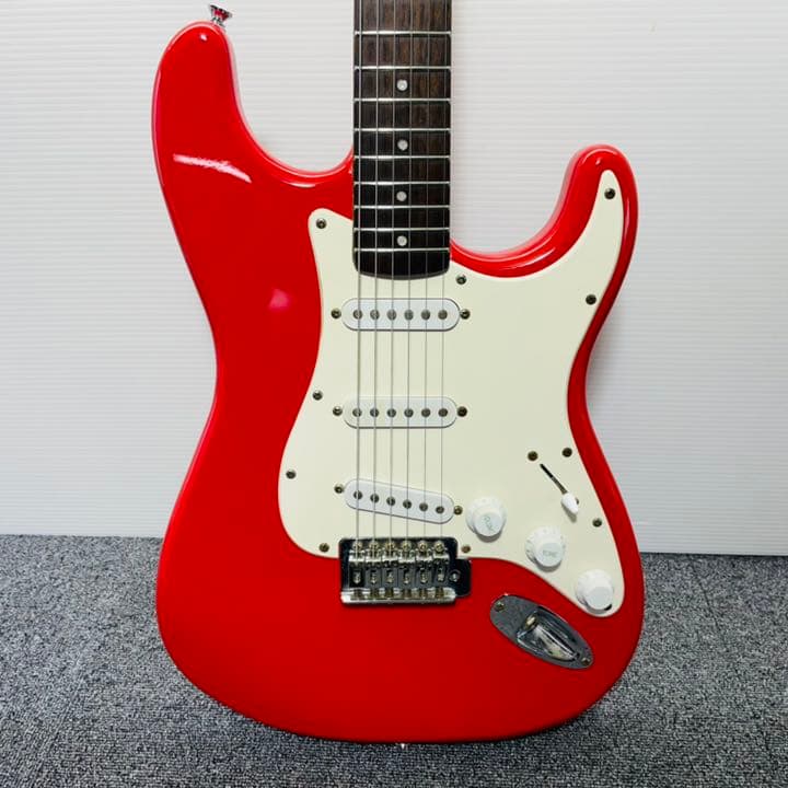 FENDER SQUIER コラボ　エレキギター　ストラトキャスター