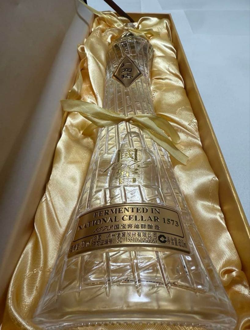 新品未開封】中国白酒 国窖1573 广州塔 600ml 52度　希少