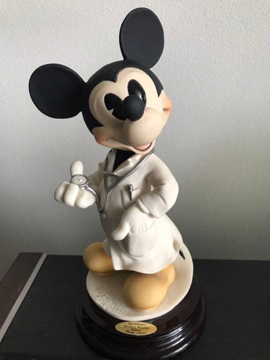 貴重✨ジョゼッペ・アルマーニ作のドクターミッキー&ナースミニー