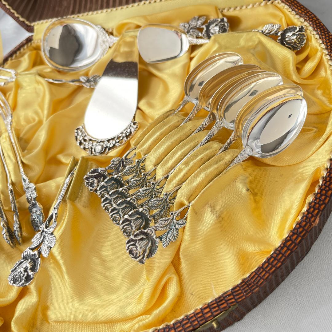 【ドイツ】 ヒルデスハイムローズのデザートセット 16本ケース 薔薇モチーフ