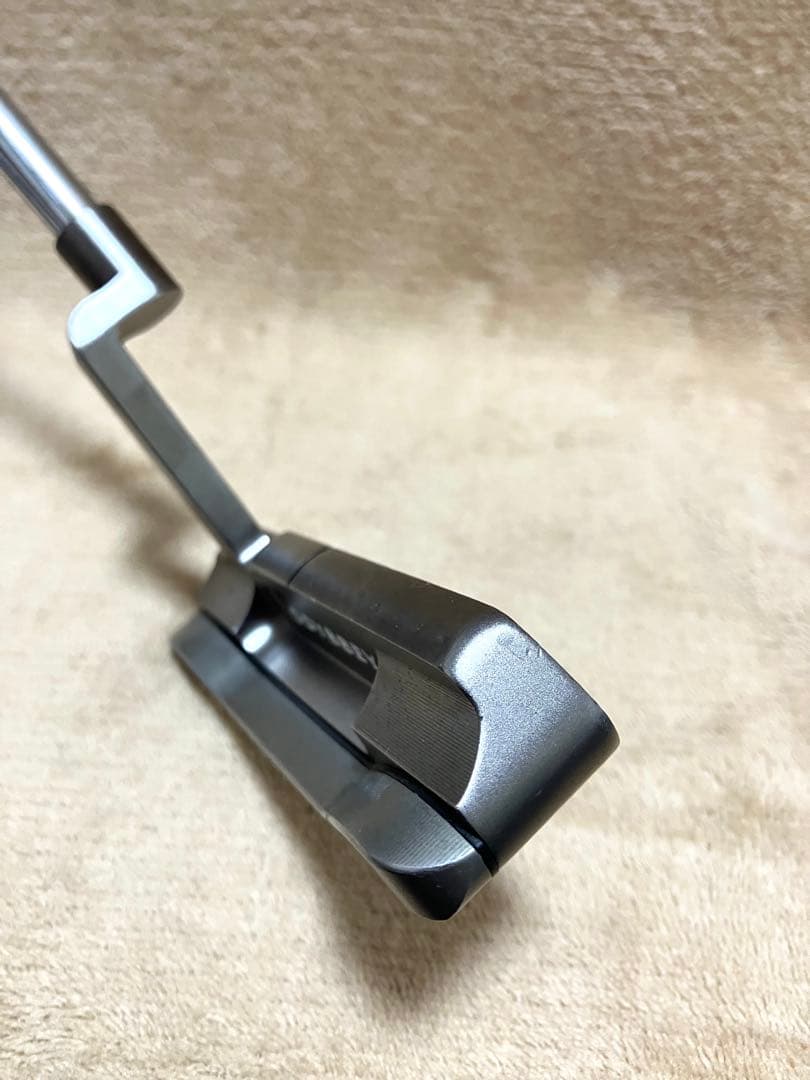 ODYSSEY Tri Hot 3 パター 復刻版