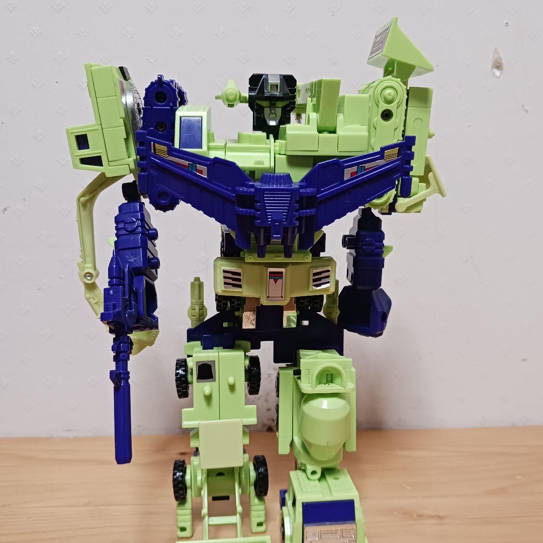 トランスフォーマー　デバスター　ビルドロン　復刻版　G1