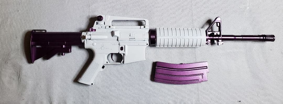 東京マルイ　M4　電動ガンボーイズ　ラブホワイティ　カスタム　改修品　10禁